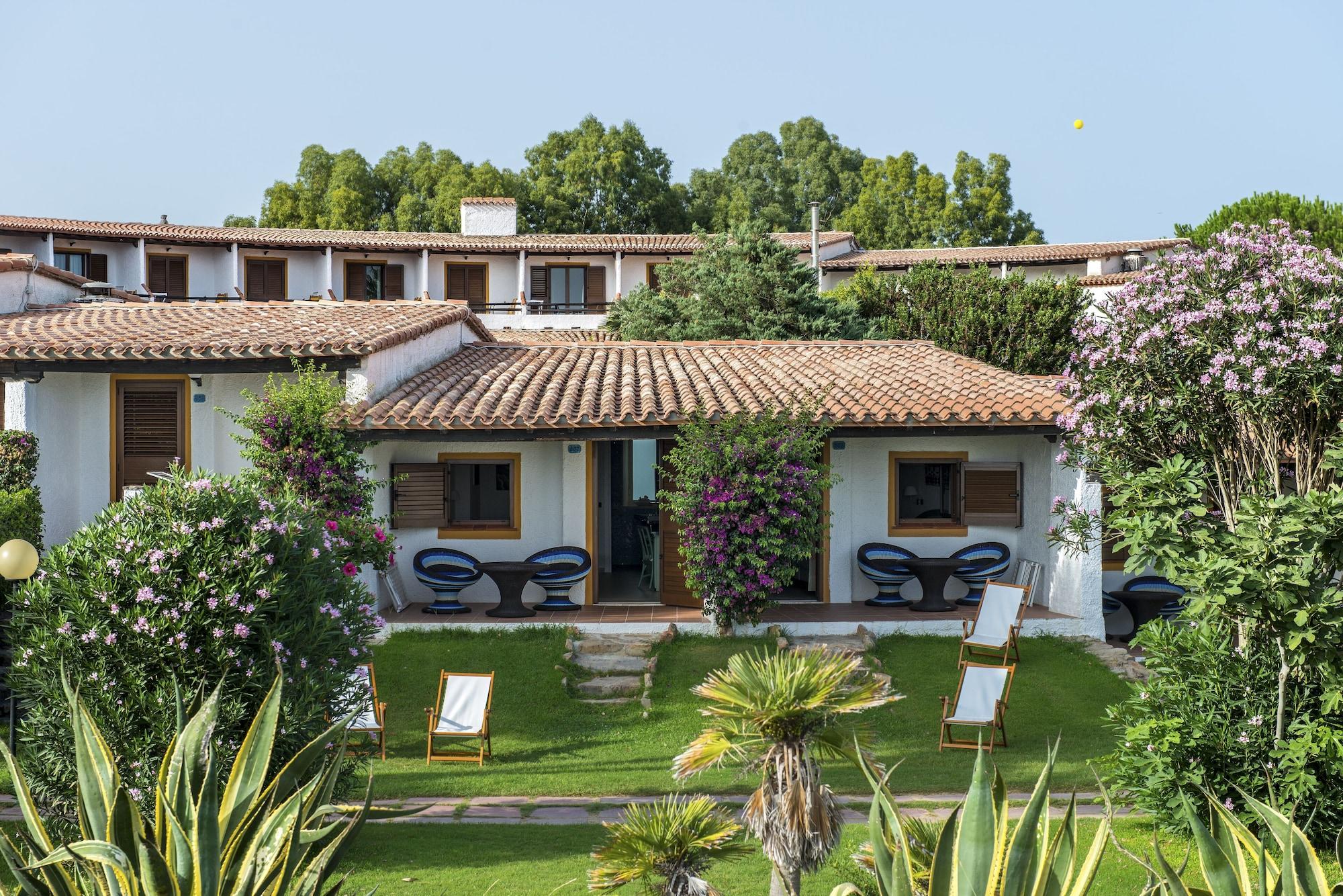 Cormoran Residence Villasimius Bagian luar foto