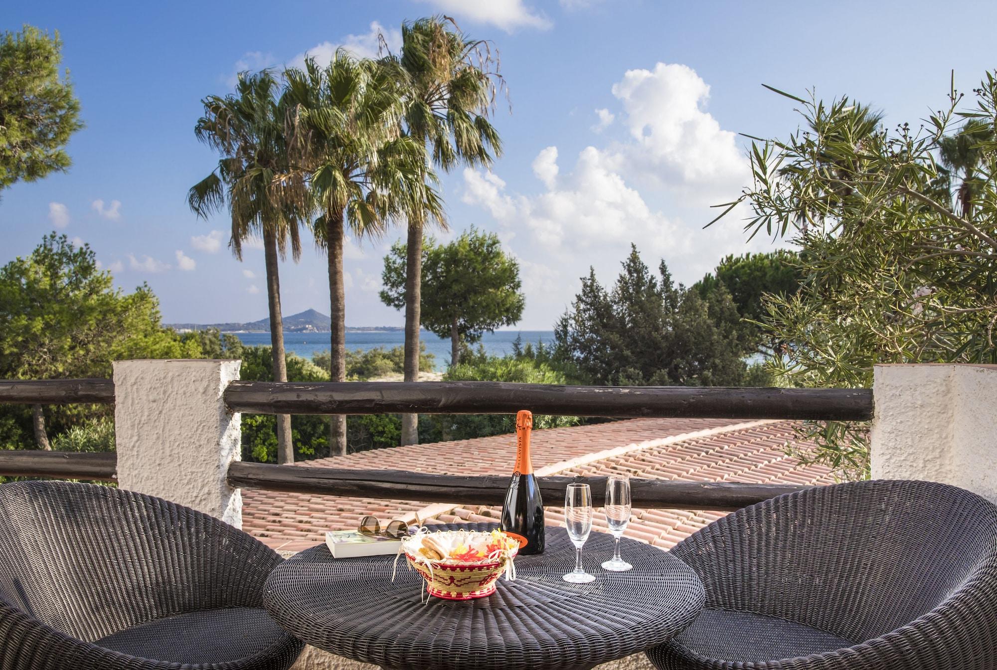 Cormoran Residence Villasimius Bagian luar foto