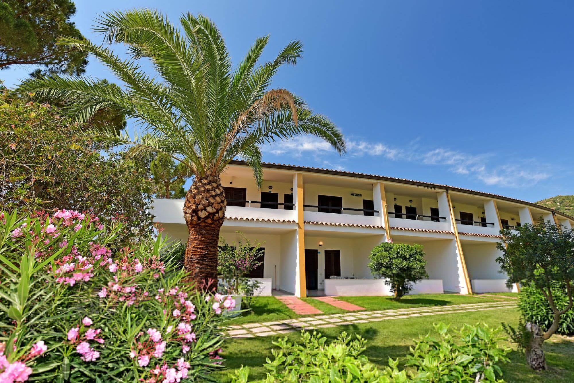Cormoran Residence Villasimius Bagian luar foto